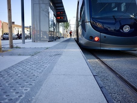 TRAM : Pont tournant aux écluses, un terrible mal !