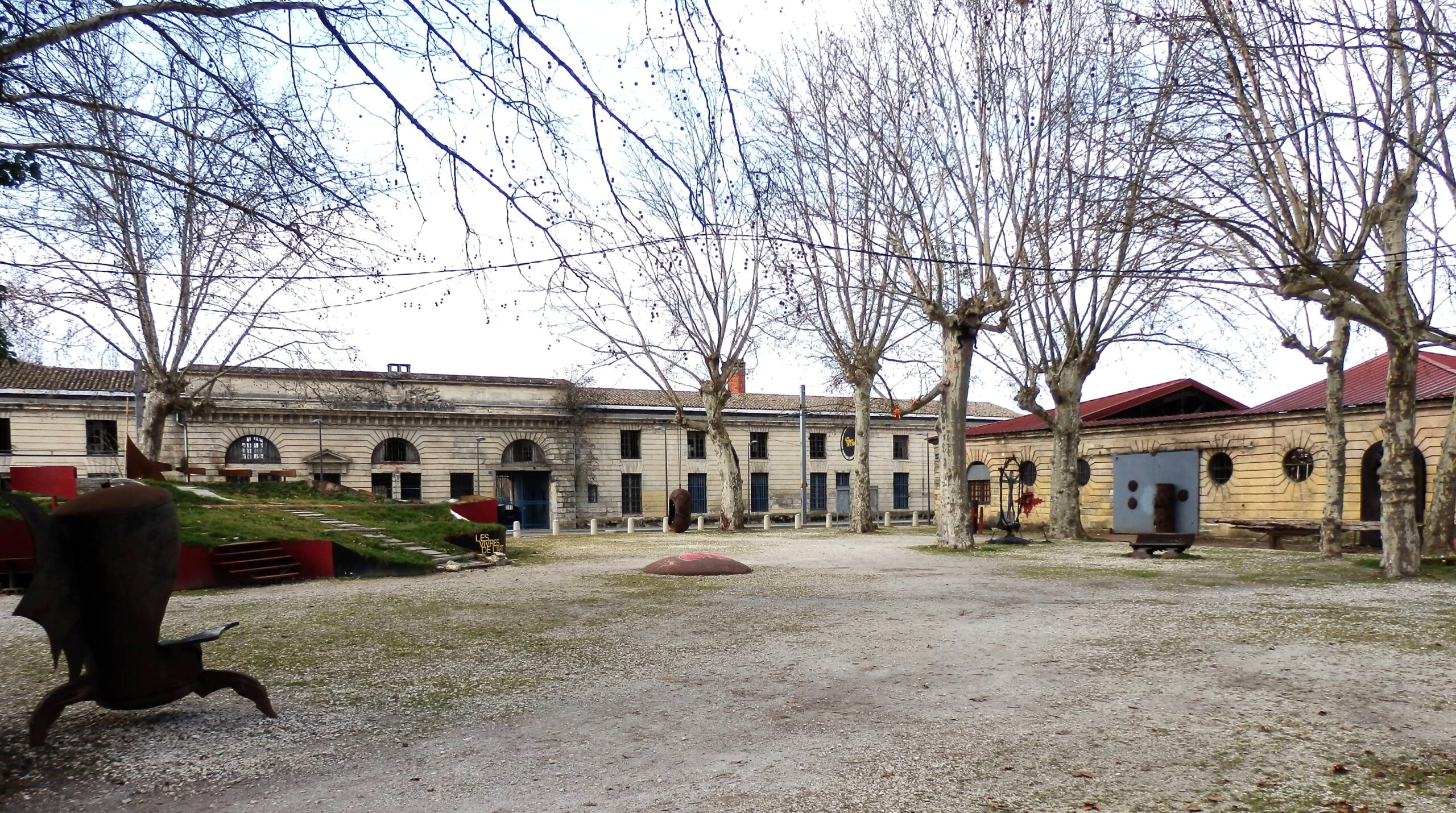 L’HISTOIRE DU MAGASIN AUX VIVRES DE LA MARINE DE BACALAN.