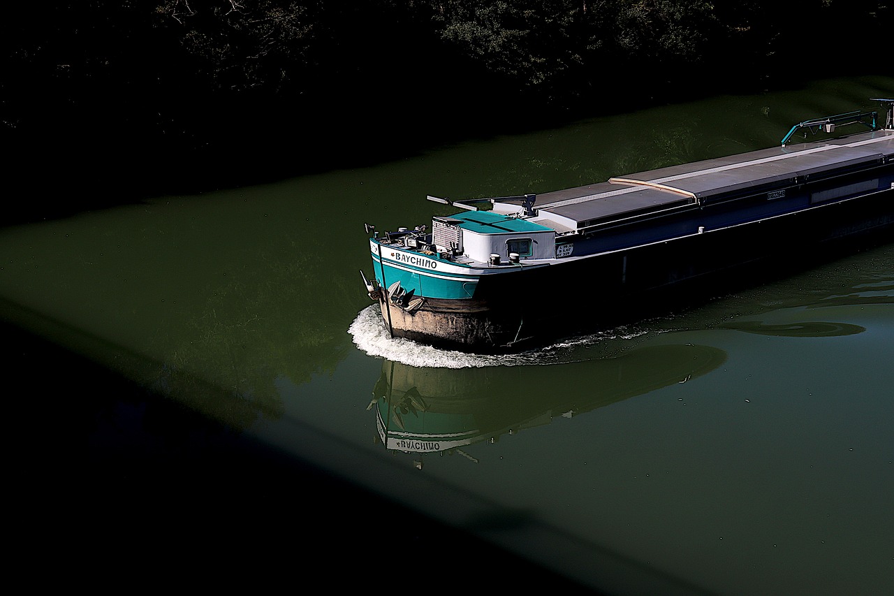 Transport fluvial de fret industriel… Le port de Bordeaux engagé.