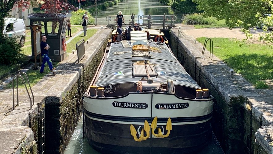 Transport fluvial de fret industriel, une grande avancée entre Damazan et le Port de Bordeaux.